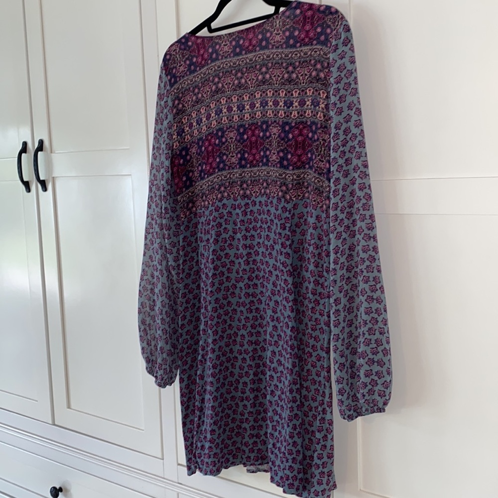 Dress - Picture 9 of 9